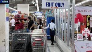 Lee Super Plaza Open After Minor Fire in Grocery Area; No Injuries Reported